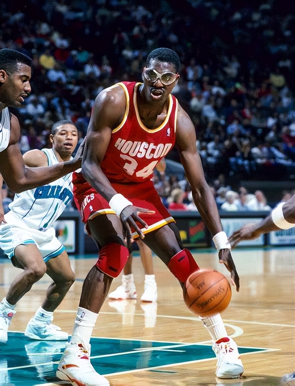 关于NBA新世纪以来，真正享受包夹待遇的球员，满打满算就5人的信息