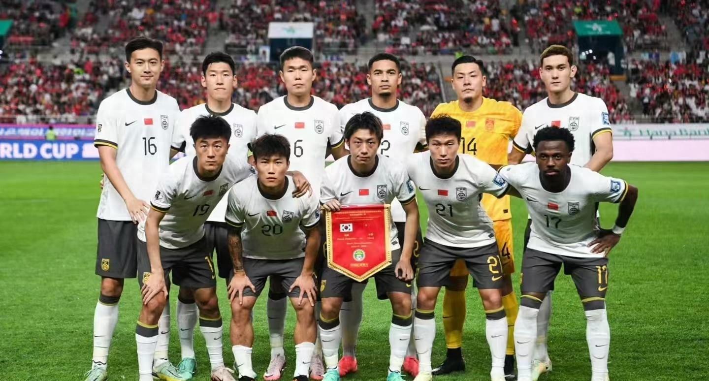 国足新名单出炉：28人阵容正式公布，王大雷和韦世豪退出，高洪波否认复出的简单介绍